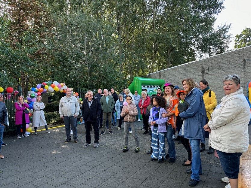 Dit is een foto van het buurtfeest